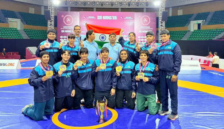 Indian women wrestlers celebrate after winning 10 medals at the U17 Asian Wrestling Championships 2026 in Da Nang, Vietnam