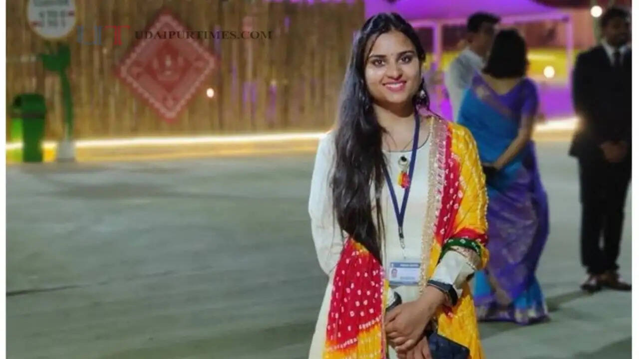 यूट्यूब से पढ़ाई कर पहले IPS और फिर बनी IAS अफसर