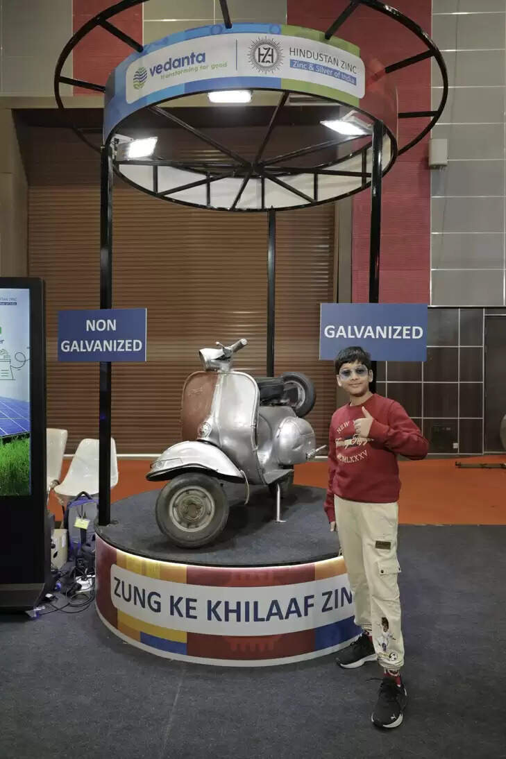 Vintage scooter split into galvanized and non-galvanized halves displayed at Hindustan Zinc’s IITF 2025 ‘Zung Ke Khilaaf Zinc’ pavilion
