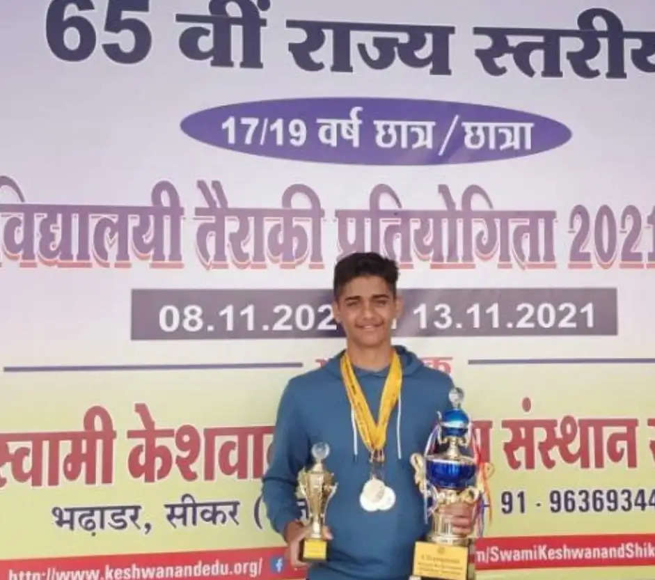 champion rajasthan udaipur swimmer