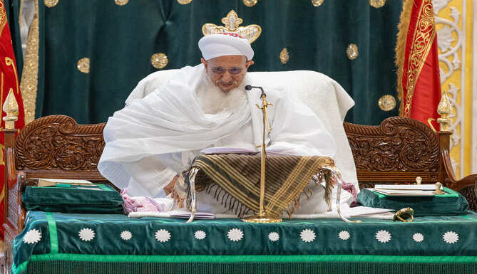 Syedna Mufaddal Saifuddin, the leader of the worldwide Dawoodi Bohra community, delivered a moving sermon on Thursday to mark Chehlum &mdash; the 40th day of remembrance following the martyrdom of Imam Husain, grandson of Prophet Mohammed (SAW), in Karbala, Iraq. Around 28,000 Dawoodi Bohras from Udaipur and overseas gathered at the Burhani Masjid complex and other centres in the city and neighbouring areas to attend the sermon.&nbsp;