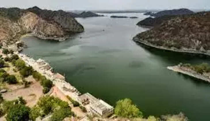Jaisamand Lake 