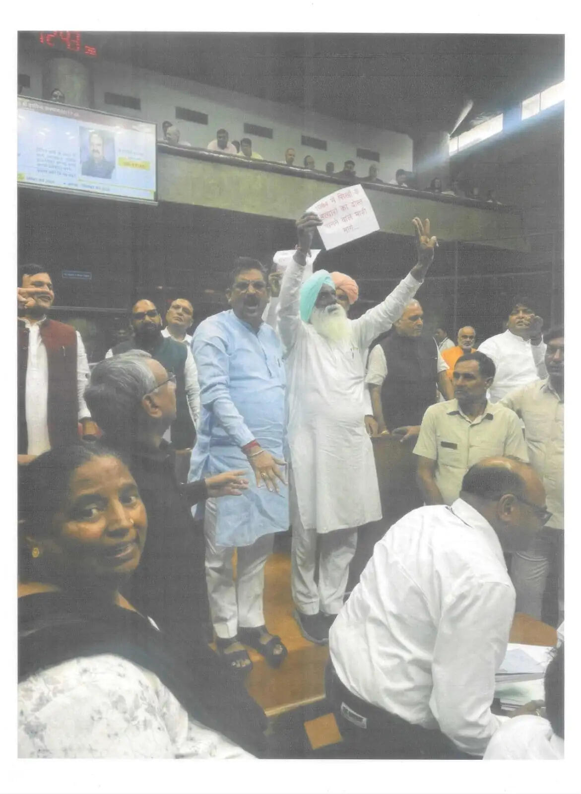 हरियाणा विधानसभा सेशन में पार्टी लाइन से हटकर बोलने पर कांग्रेस ने रतिया विधायक को भेजा नोटिस