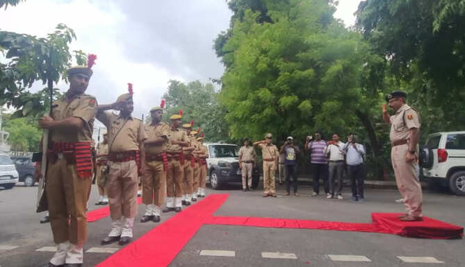 IPS Prafulla Kumar takes charge as IG Udaipur range