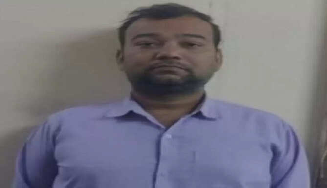 Udaipur Police Arrest Man Selling Fake Govt Officer Seals Online | Savina Police Action