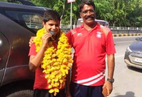 उदयपुर के युग चेलानी को राष्ट्रीय तैराकी में दो स्वर्ण