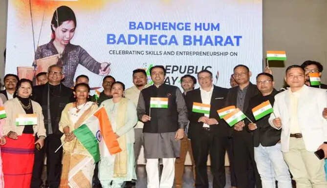76th Republic Day: Minister Shri Jayant Chaudhary honours 100 Entrepreneurs; Highlights Global Demand for Skilled Workforce