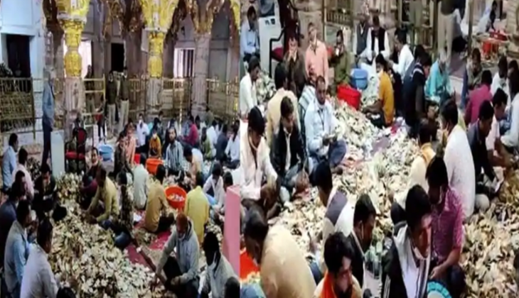 Deity, devotion and donation-People got tired while counting crores of rupees in Shri Sanwaliya Seth Temple
