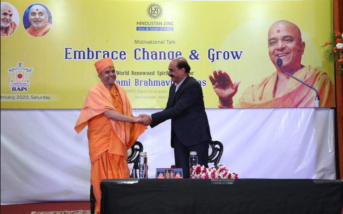"Embrace change & grow’ – says Pujya Swami Brahmavihari Das on his visit to Hindustan Zinc