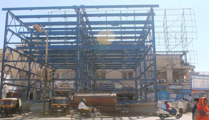 सूरजपोल निर्माणाधीन पार्किंग पर स्टे