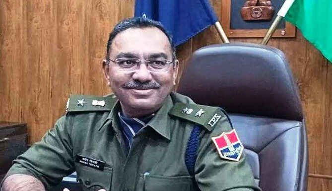 SP Mainsh Tripathi
