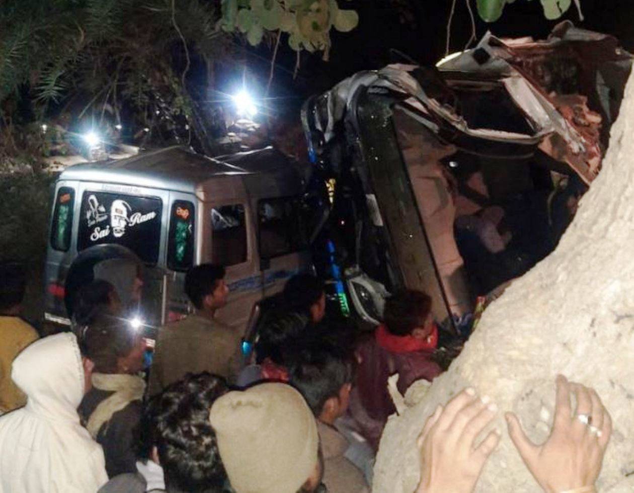 उदयपुर निम्‍बाहेड़ा रोड पर ट्रेलर-क्रूजर की भिड़ंत में 10 जनों की मौत