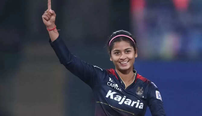 Shreyanka Patil Creates History with Five-Wicket Haul in WPL 2026