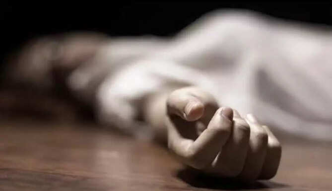 woman deadbody