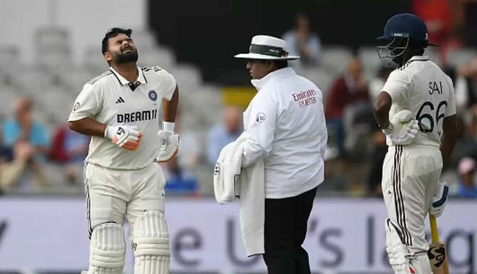 Ind vs Eng Manchester Test: First Day's Play Ends With Pant's Injury
