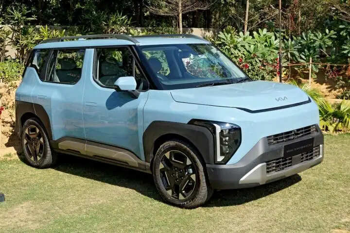SUV Kia Syros
