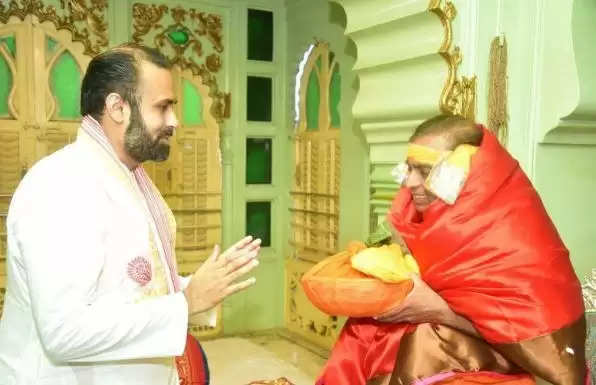 Mukesh Ambani Visit to NAthdwara Shrinathji Temple