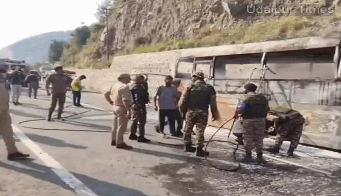 Burnt Amarnath Yatra bus in Ramban after tyre burst as 47 Rajasthan pilgrims escape safely.