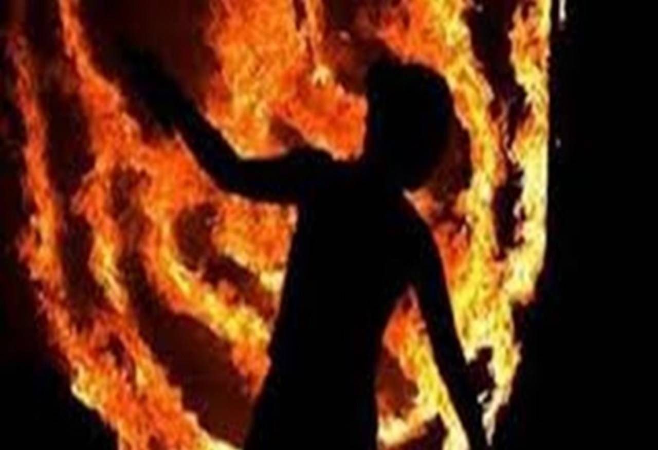 Brothers burn a man alive-Affair suspected with sister