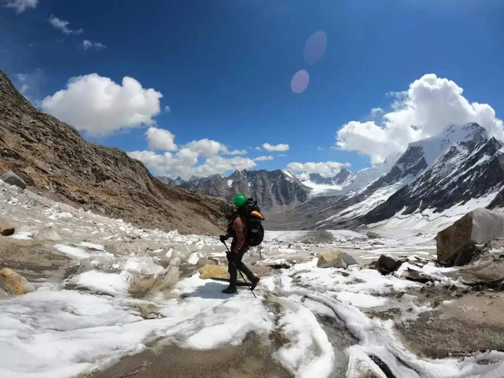 Ruchika Jain Mount Kun Summit Mountaineering Expedition Udaipur Girl Scales Mount Kun in Ladakh