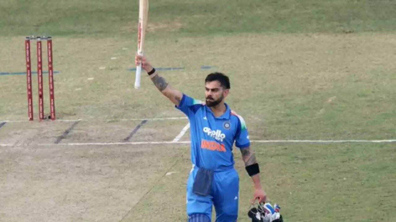 Virat Kohli celebrates his 52nd ODI century in Ranchi after surpassing Sachin Tendulkar&rsquo;s record.