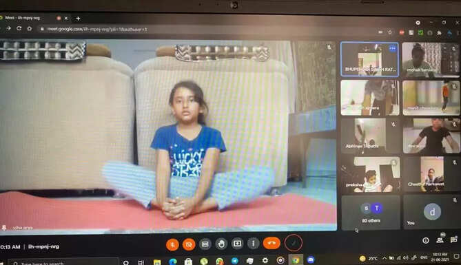 International Yoga Day Online with Seedling Modern Public School best School in Udaipur