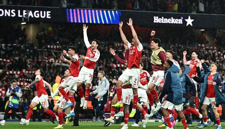 Arsenal Hold Strong to Reach Final