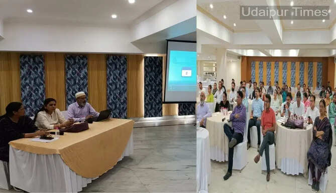 CMHO Dr. Ashok Aditya addressing the review meeting on Antara SC Injection, Sub-Dermal Implants and labour room protocols in Udaipur.