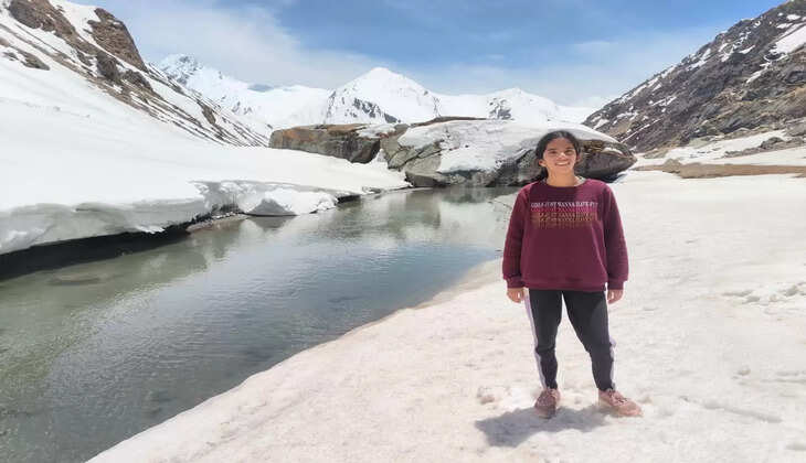 Iram Jaipuri - the 8th grader from Udaipur who has been trekking since the age of 3 youngest to climb Kedarkantha in Winter
