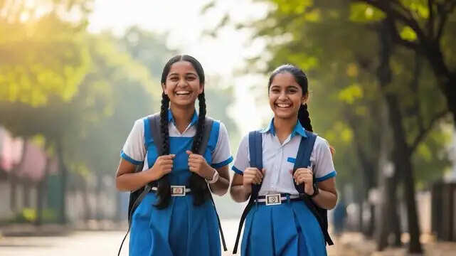 School Summer Vacations: स्कूली बच्चों की हुई मौज, कल से 20 जून तक रहेगी छुट्टियां, जानिये पूरी जानकारी