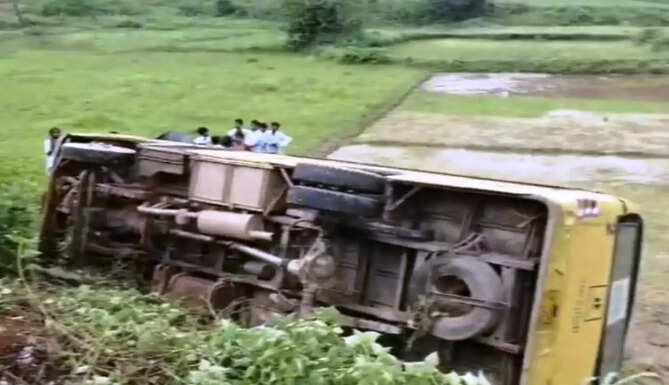 bus overturn
