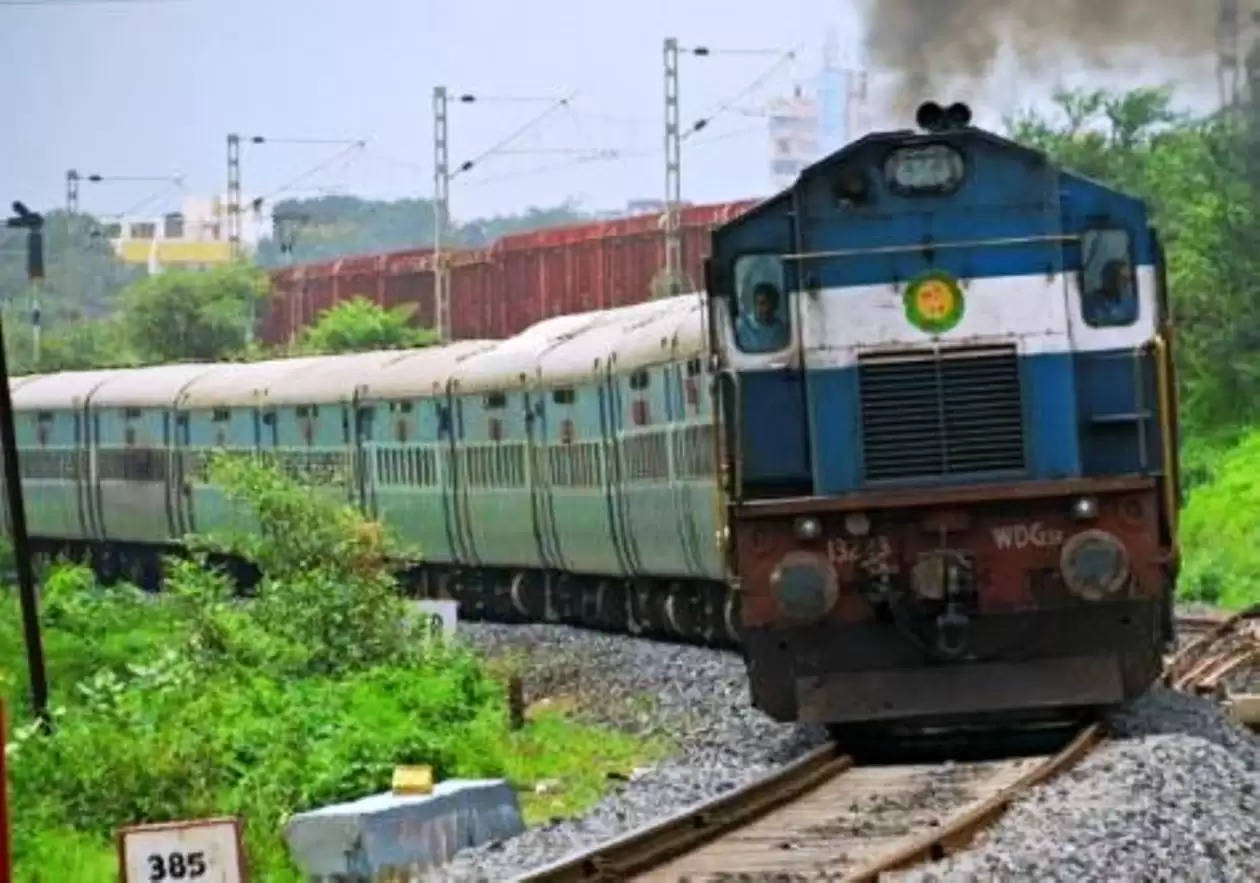 udaipur ratlam train