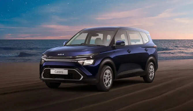 Kia Carens Clavis gets new automatic variants, 15-year EV battery warranty and CNG bookings