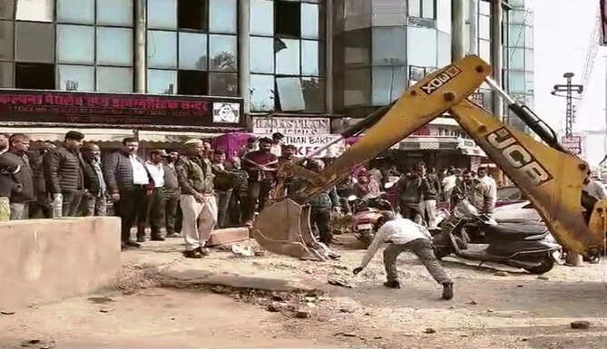 encorachment removed