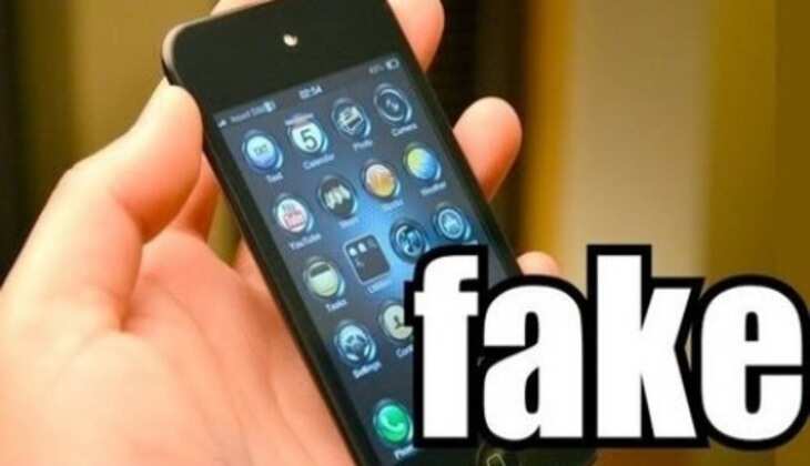 2 shopkeepers arrested for selling fake Apple products