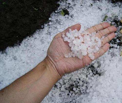 Cold waves hit Udaipur as hail storms in nearby regions drop the temperatures