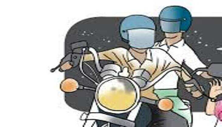Old man robbed at Shastri Circle on Sunday evening