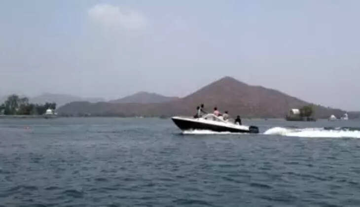 speed boat