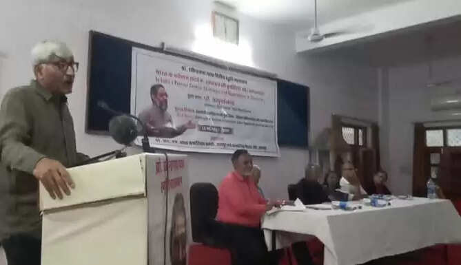 Prof Apoorvanand Dean Department of Humanities, University of Delhi Prof Vyas Memorial Lecture in Udaipur