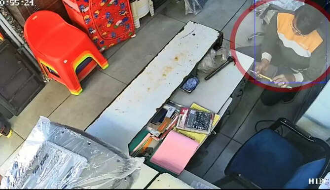 theft in furniture shop