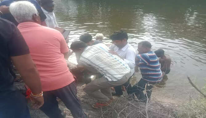 Students drowned 