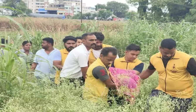 woman dies in well