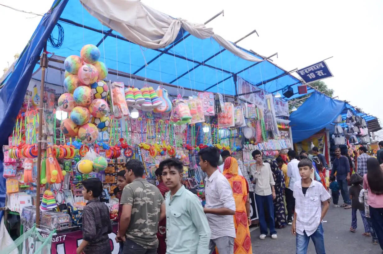 संस्कृति के रंगों से सजा प्रताप गौरव केंद्र —तीन दिवसीय श्रीकृष्ण जन्माष्टमी मेला महोत्सव में झांकियों ने मोह मन -लहरिया उत्सव में झलका उत्साह
