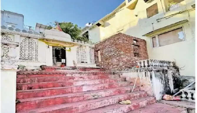 UdayShyam Temple in Udaipur Demand to stop illegal construction activity in temple premises in Udaipur