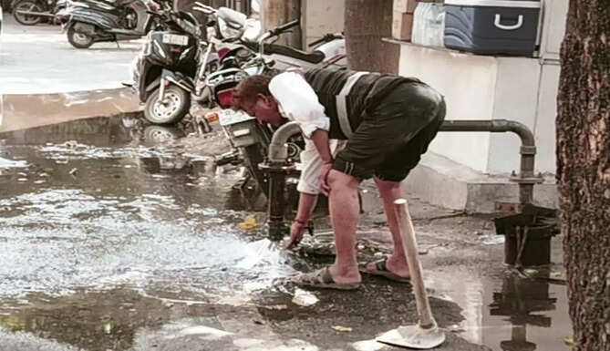 water pipeline damage