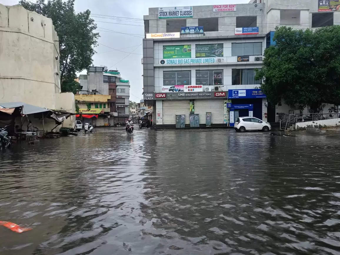 Udaipur Monsoon Rains in Udaipur Heavy Rains in Udaipur Sisarma Full, Swaroop Sagar gates opened Udaisagar Gates Open