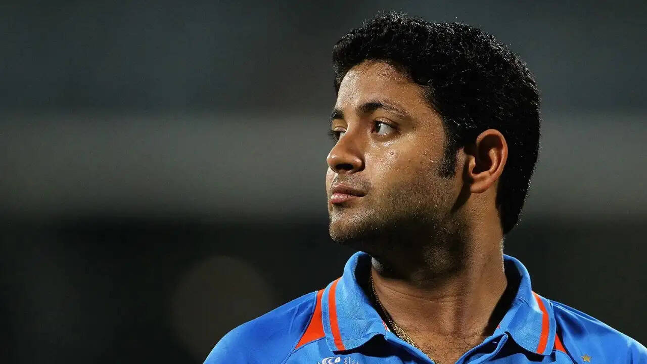 3. Piyush Chawla (17 years, 75 days)
