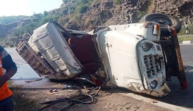 jeep overturn