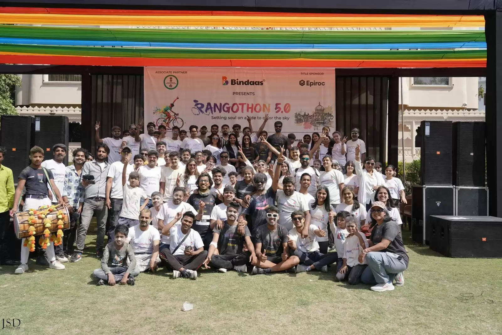 Bindaas Foundation hosted its 2024 edition of RANGOTHON 5.0, Udaipur’s Biggest Cycling Marathon with Natural Holi Color Celebration, and what an incredible experience it was! With over 300 participants of all ages, ranging from 5 to 65 years old, it truly was a celebration of community, fitness, and eco-conscious living.