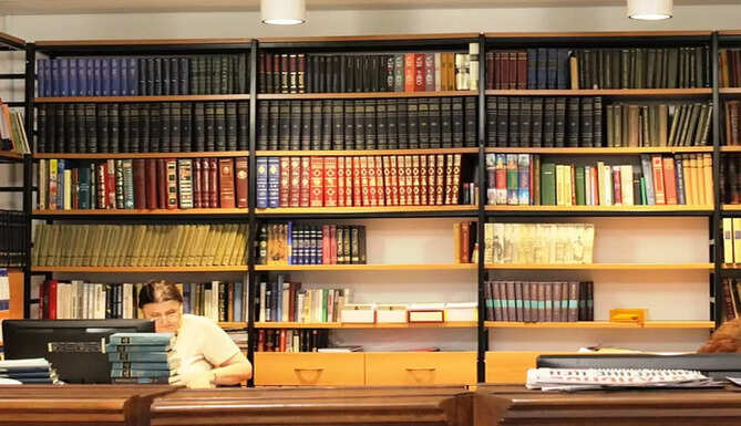 librarian